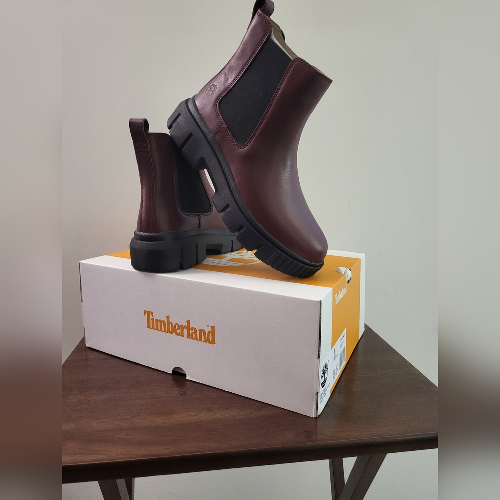 Timberland Burgundy Chelsea Lug Sole Ankle Boots